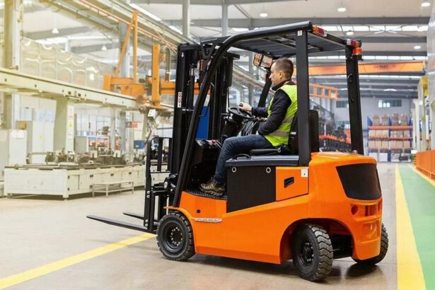 <strong>Carrello elevatore a timone, scopri perché e quando usarlo</strong> 9