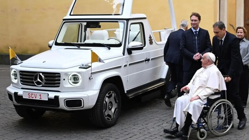 Vaticano, svolta green per il Giubileo: "La Papamobile diventa elettrica" 1