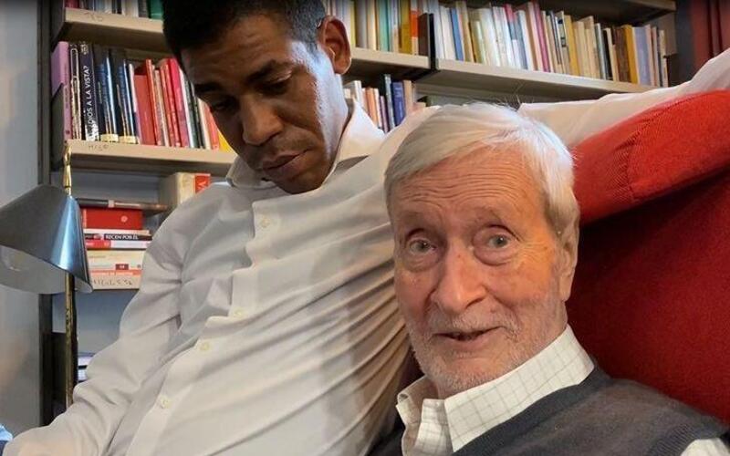 Che cos'è "Il Pensiero Debole" di Gianni Vattimo? 4 L'ultimo saluto a Gianni Vattimo. Cos'è Il pensiero debole?