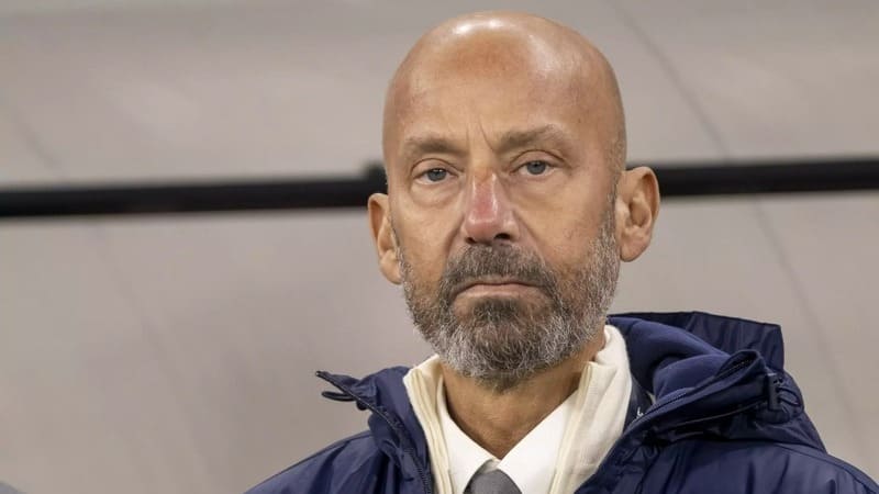 Vialli lascia la Nazionale: “Ho bisogno di tutte le mie energie per superare la malattia” 3 vialli