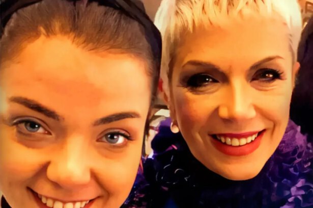 Rosanna Banfi sarà nonna: "Mia figlia in menopausa a 27 anni, ora è incinta" 19