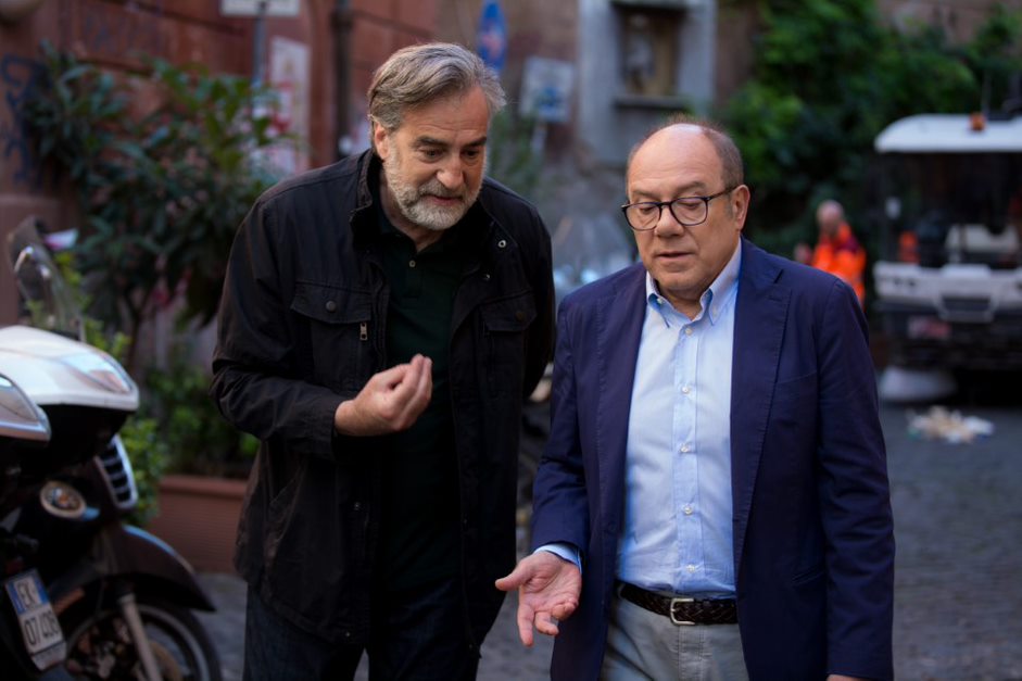 Vita da Carlo, Verdone torna protagonista nella sua serie: "Nel momento più banale appaiono le idee" 4 Vita da Carlo, Verdone torna protagonista nella sua serie: "Nel momento più banale appaiono le idee" 3