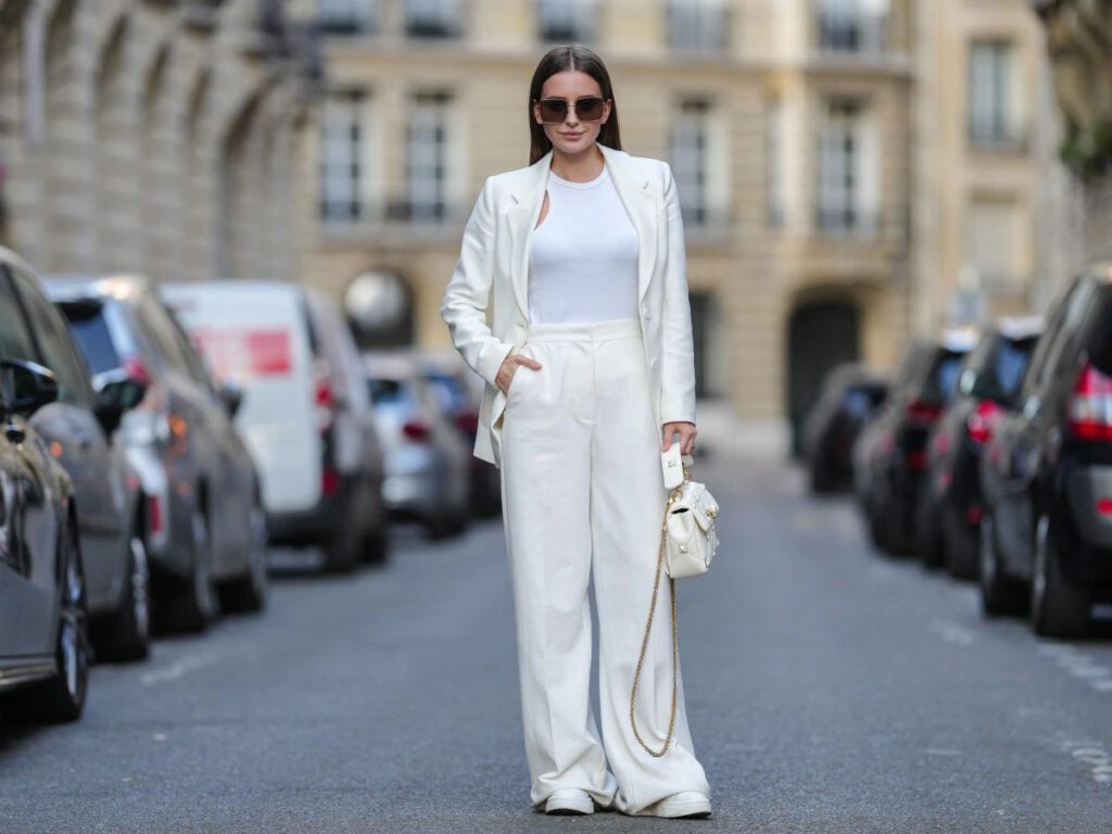 Come vestirsi a Natale: 5 consigli per essere impeccabile 8 Come vestirsi a Natale: 5 consigli per essere impeccabile 7