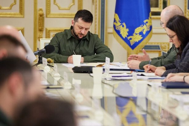 Sanzioni Russia: ora Kiev chiede misure drastiche ma l'Europa prende tempo 11