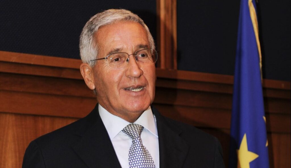 Chi era Andrea de Adamich, ex pilota e commentatore di Formula 1 3