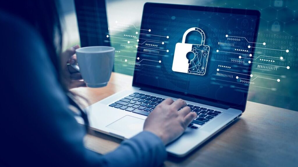 FortiRecon: rivoluzione della cybersecurity tra networking e sicurezza 4 FortiRecon: rivoluzione della cybersecurity tra networking e sicurezza 3