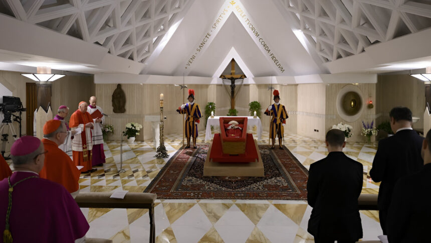 Papa Francesco, lo spostamento a San Pietro, il funerale e il Conclave 1