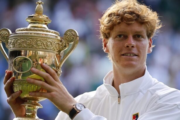 Jannik Sinner entra nella storia: è il primo italiano a vincere Wimbledon 6
