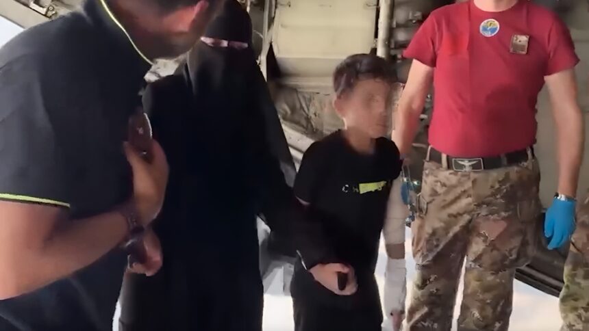 Adam a scuola grazie a un benefattore anonimo: "È tornato a essere un bambino" 2 Adam a scuola grazie a un benefattore anonimo: "È tornato a essere un bambino" 1