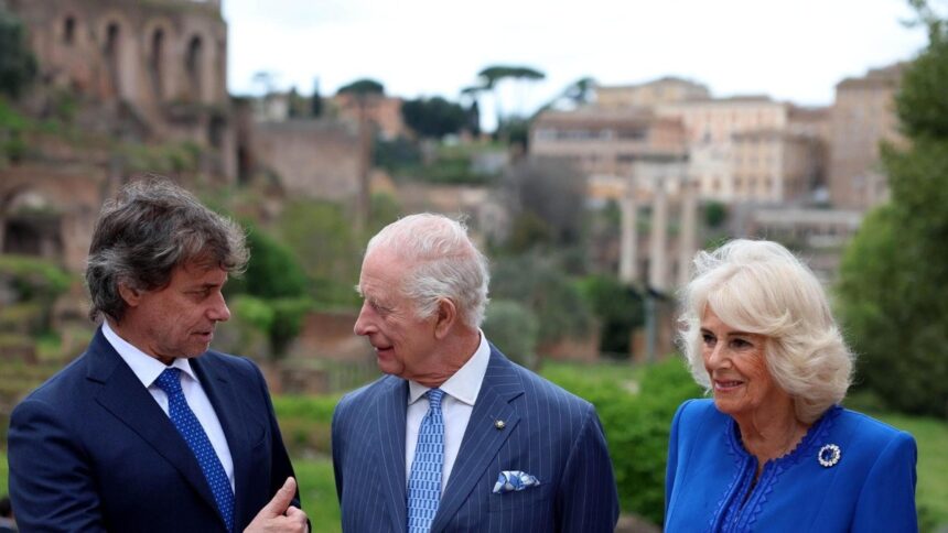 Alberto Angela guida d'eccezione per Carlo e Camilla: "Un regalo, dalle foto capirò cos'è successo" 1