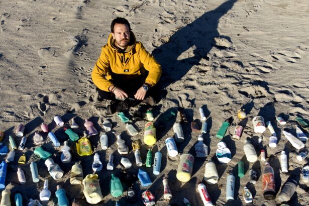 Cos’è Archeoplastica, il museo che rende i rifiuti del mare memoria collettiva 7