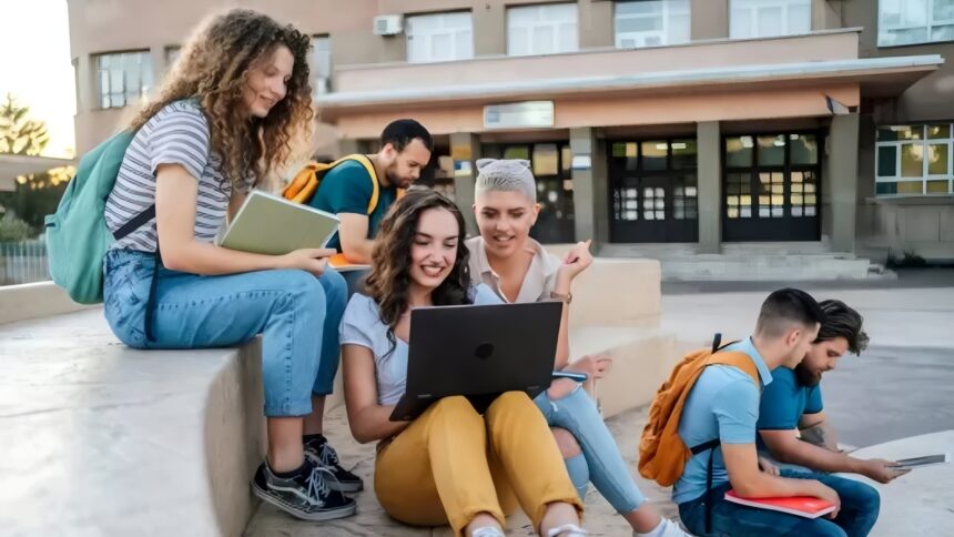 Bonus università 2025, fino a 2.633 euro per gli studenti: tutte le agevolazioni 1