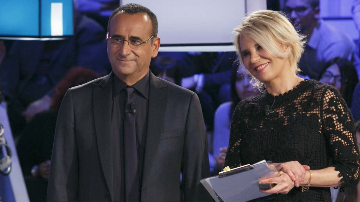 Carlo Conti sfida Maria De Filippi con un nuovo programma: chi vincerà agli ascolti? 17