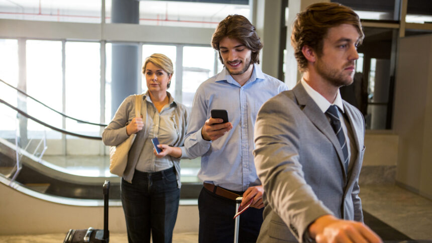 Ryanair, da novembre solo carta d'imbarco digitale: "Viaggi smart e sostenibili" 2 Ryanair, da novembre solo carta d'imbarco digitale: "Viaggi smart e sostenibili" 1