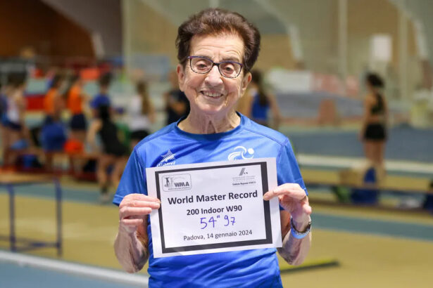 Emma Mazzenga a 92 anni corre come una ventenne: "Il segreto è non fermarsi mai" 11