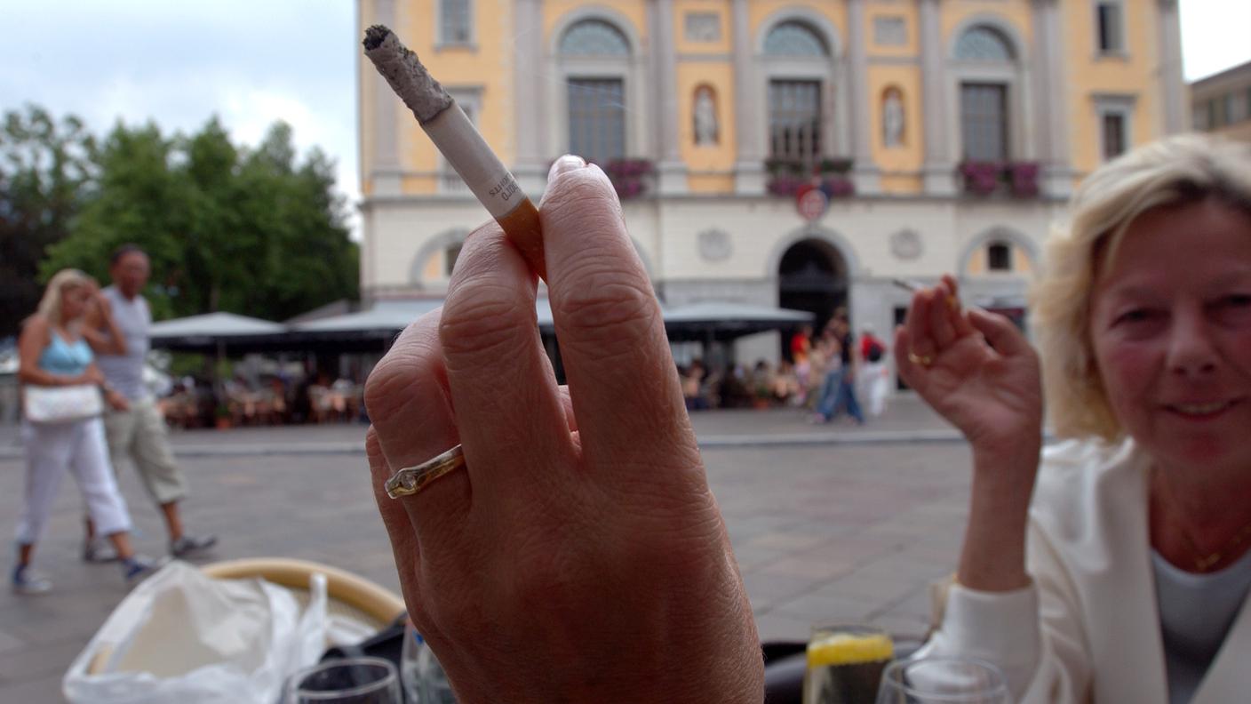 La Francia ha detto No al fumo all'aperto: quando arriva il divieto in Italia? 3