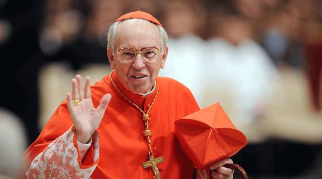 Chi è Giovanni Battista Re, il cardinale che celebrerà il funerale del Papa 4 Chi è Giovanni Battista Re, il cardinale che celebrerà il funerale del Papa 3