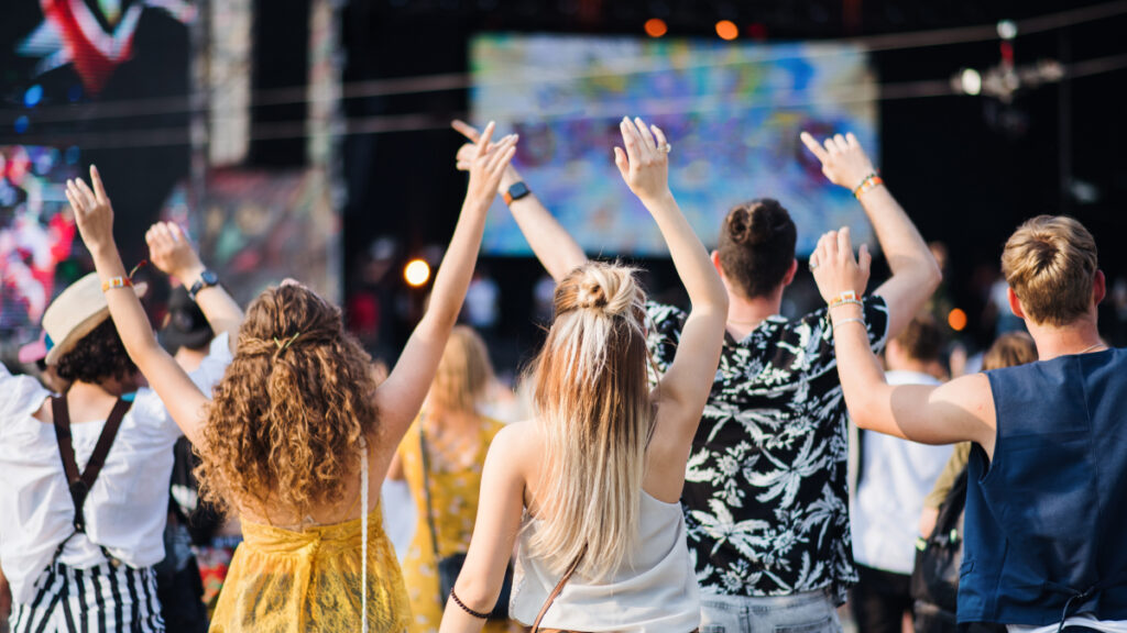 Alla scoperta dei tormentoni estivi: perché ci restano in testa e come liberarcene 3