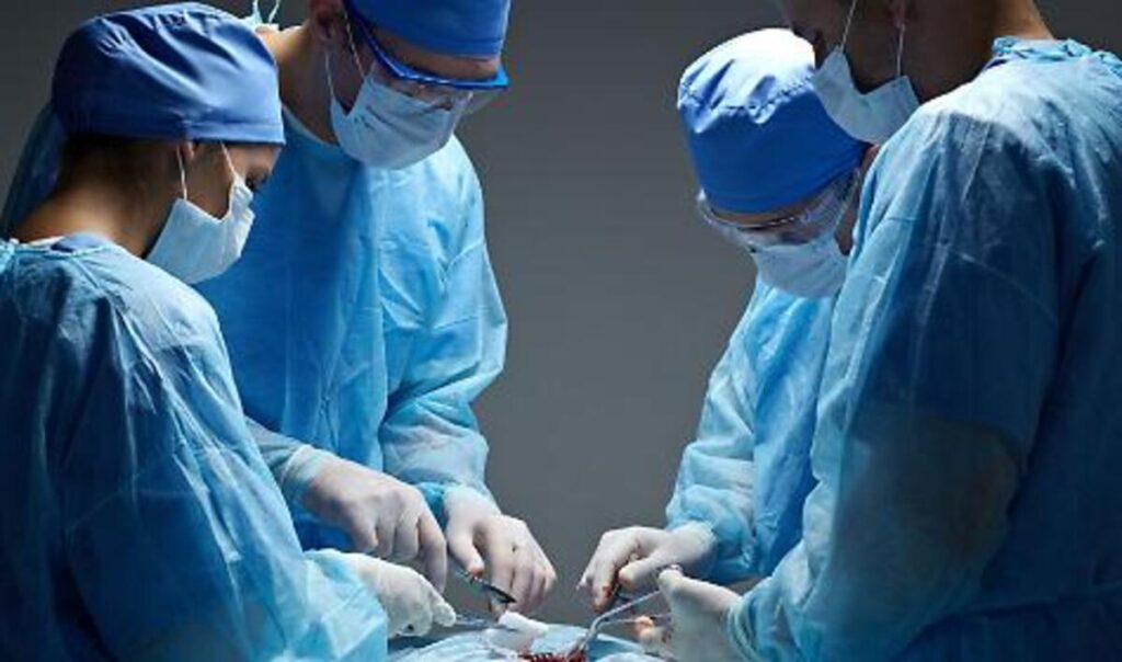 Protesi aortica impiantata in uomo con cuore a destra: "Prima volta al mondo" 3