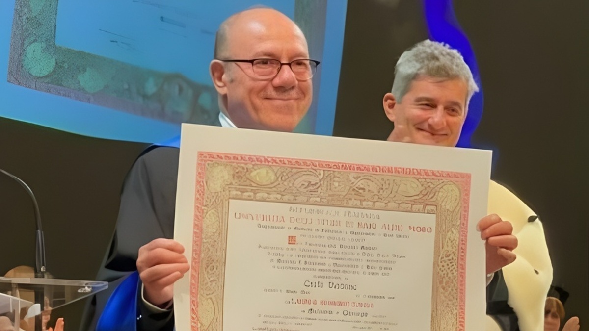 Laurea ad honorem a Carlo Verdone: "Ha approccio compassionevole alla medicina" 3