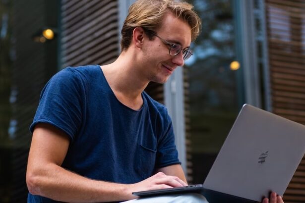 Dal nuovo MacBook ai video analogici di Cassette: le 5 news tech della settimana 47