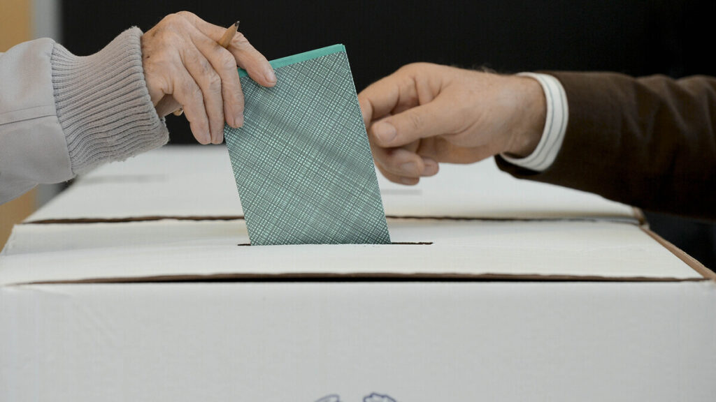 Il decreto elezioni diventa legge: approvato voto fuori sede e firma digitale 3