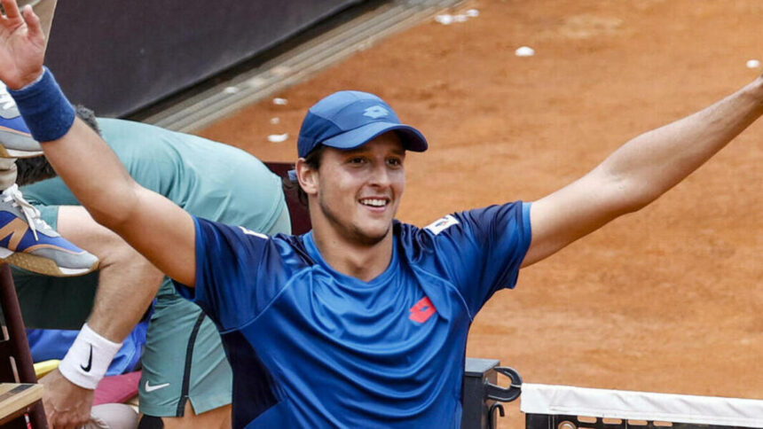 Chi è Luciano Darderi, l'italo-argentino dopo l'ultima vittoria sale in Top 50 2 Chi è Luciano Darderi, l'italo-argentino dopo l'ultima vittoria sale in Top 50 1