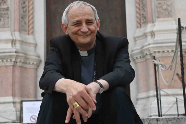 Chi è Matteo Zuppi, a scuola con De Gregori e possibile successore di Papa Francesco? 9