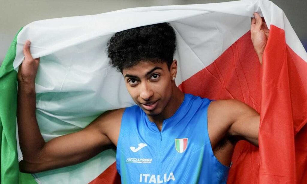 Il lunghista Mattia Furlani a 20 anni oro ai Mondiali indoor: "Lo dedico a mia madre" 3