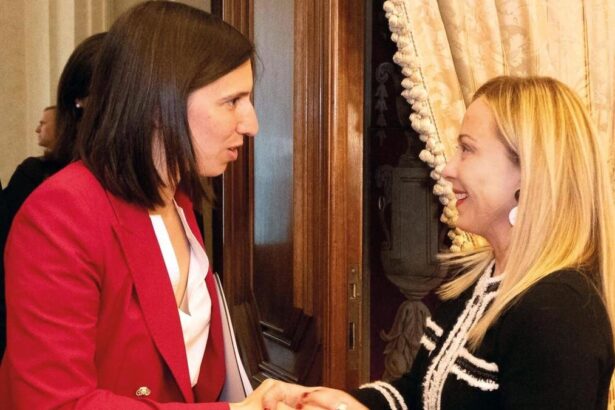 Meloni e Schlein firmano la norma: "Senza libero consenso è violenza sessuale" 16