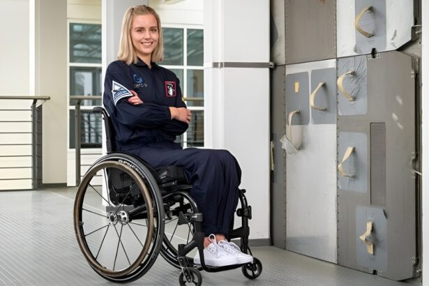 Chi è Michaela Benthaus, prima astronauta con disabilità a volare nello Spazio 18