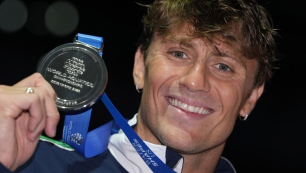 Mondiali di nuoto, l'Italia sul podio: Martinenghi d'argento e Ceccon di bronzo 3