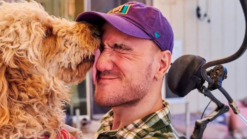 Noland Arbaugh, il primo paziente di Neuralink: "Dopo l'intervento sono risorto" 2 Noland Arbaugh, il primo paziente di Neuralink: "Dopo l'intervento sono risorto" 1