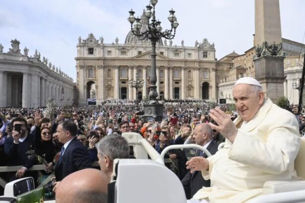 Lievi miglioramenti per Papa Francesco: celebrerà la messa di Pasqua? 17