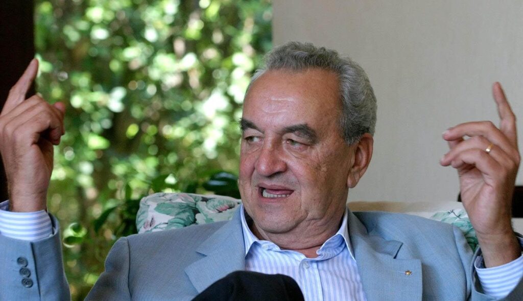 Chi era Bruno Pizzul, icona del giornalismo italiano, raccontò le Notti Magiche 4 Chi era Bruno Pizzul, icona del giornalismo italiano, raccontò le Notti Magiche 3