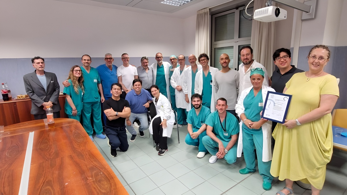 Ricostruita colonna vertebrale dopo 12 ore di intervento: "Un lavoro scrupoloso" 11