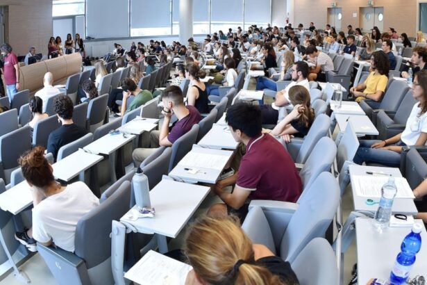 Nuovo ingresso alla facoltà di Medicina: "Oltre 54.000 iscritti dopo la riforma" 14