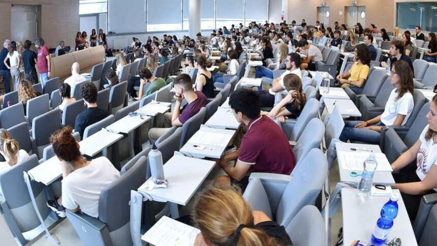 Nuovo ingresso alla facoltà di Medicina: "Oltre 54.000 iscritti dopo la riforma" 2 Nuovo ingresso alla facoltà di Medicina: "Oltre 54.000 iscritti dopo la riforma" 1