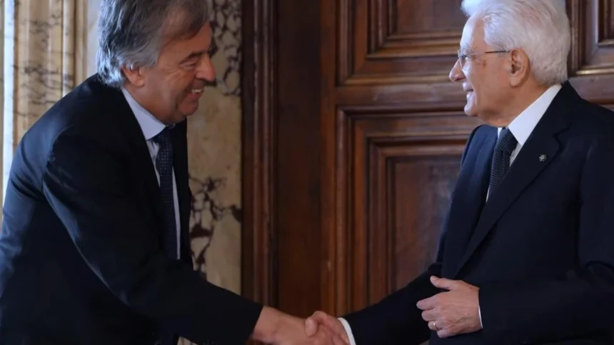 Burioni premiato al Quirinale: "Presto arriveremo a sconfiggere definitivamente i tumori" 1