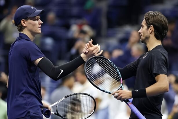 Storico derby azzurro agli Us Open: Sinner batte Musetti e vola in semifinale 7