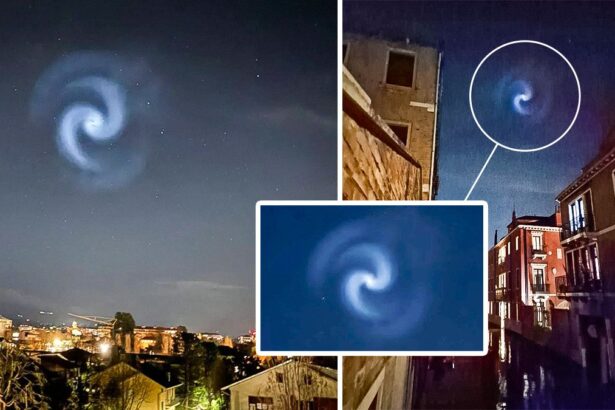 Spirale luminosa nei cieli italiani, non un ufo ma il razzo Space x di Elon Musk 19