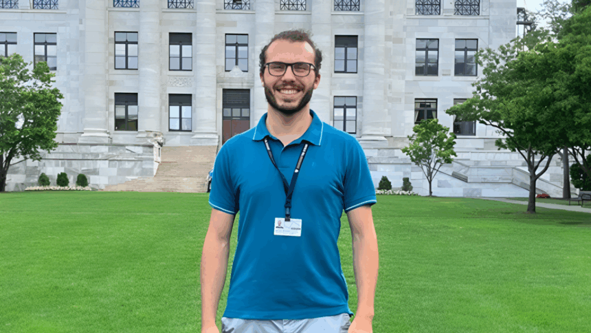 Leonardo ad Harvard per trovare una cura all'Alzheimer: "Aiuterò mia mamma" 2 Leonardo ad Harvard per trovare una cura all'Alzheimer: "Aiuterò mia mamma" 1