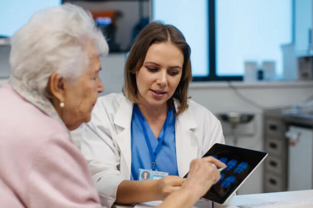 Trontinemab, il nuovo farmaco contro l'Alzheimer: "Non ha effetti collaterali" 11