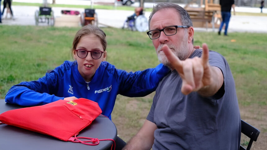 La campagna ironica con Valerio Mastandrea: "La disabilità è l'ultimo dei miei problemi" 1