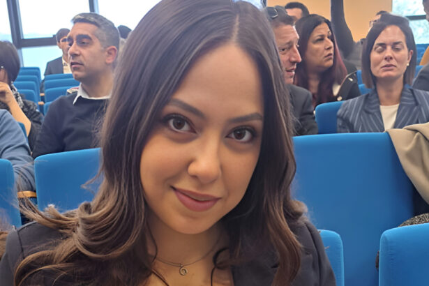 Veronica si laurea ma a discutere la tesi è il suo avatar: prima volta in Italia 10