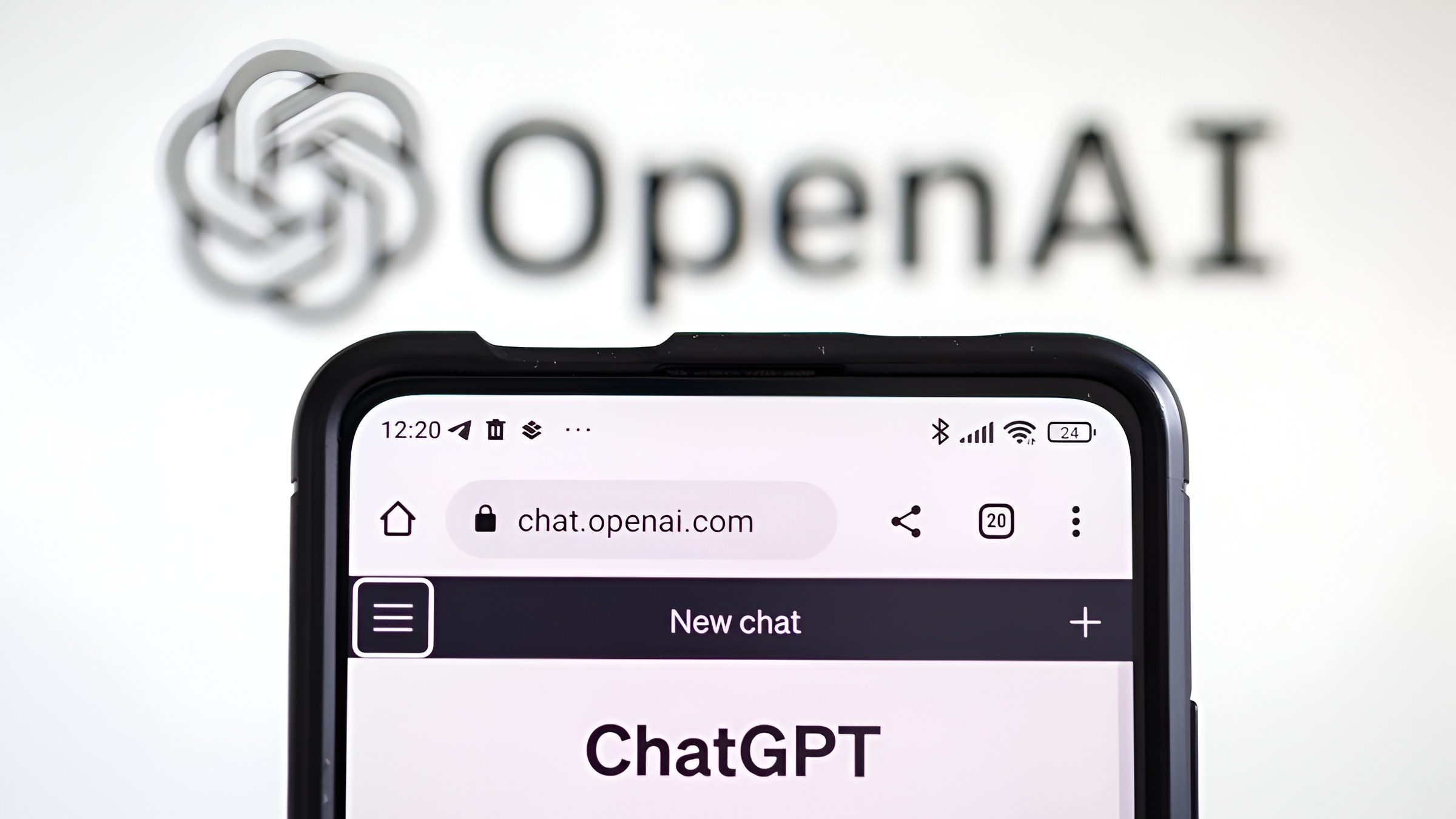 GPT-5.2 Codex rivoluziona lo sviluppo software: novità e quando esce il nuovo modello AI 3 GPT-5.2 Codex