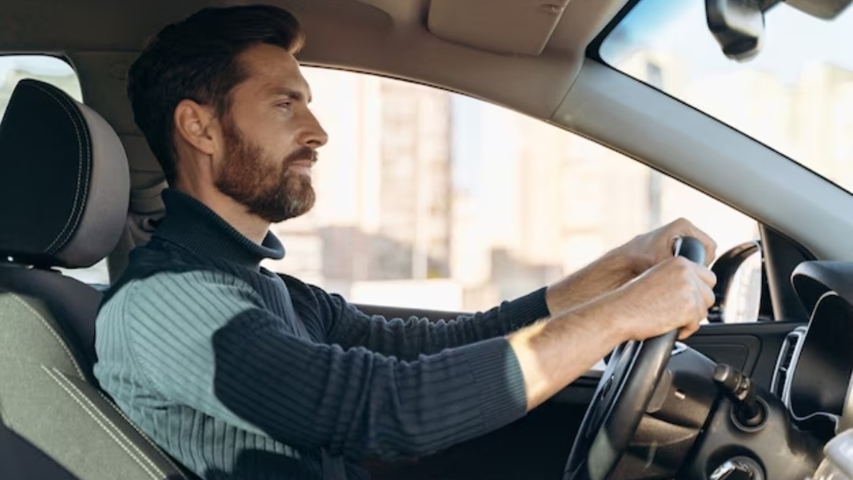 Novità bollo auto: dal 2026 esenzione se si ha reddito basso o veicolo elettrico 13