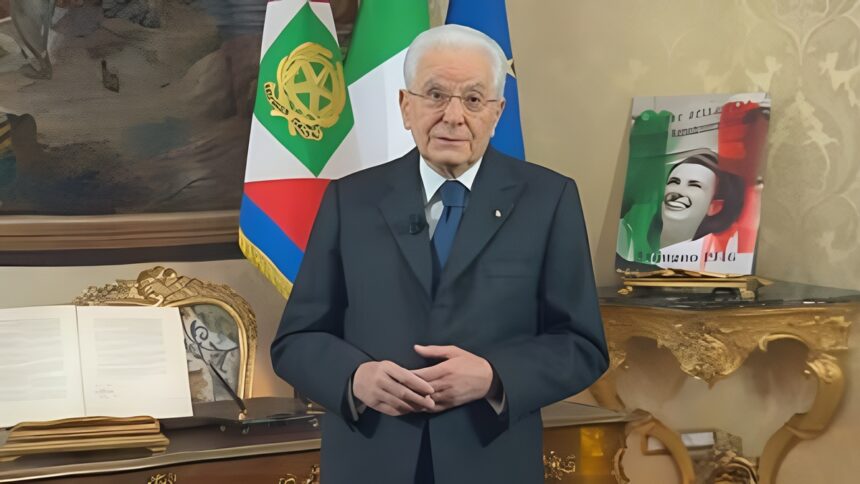Mattarella elogia l'Italia nel discorso di fine anno: "La Repubblica siamo tutti noi" 2 Mattarella elogia l'Italia nel discorso di fine anno: "La Repubblica siamo tutti noi" 1