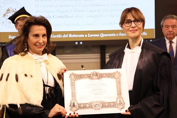 Laurea ad honorem a Paola Cortellesi: "L'emancipazione femminile riguarda tutti" 9