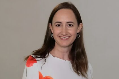 Chi era Sophie Kinsella, che raccontò di donne sfaccettate in "I love shopping" 7